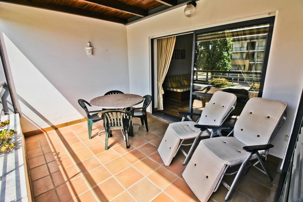 Apartamento T1 Em Lagos Com Piscina E Garagem Exterior photo
