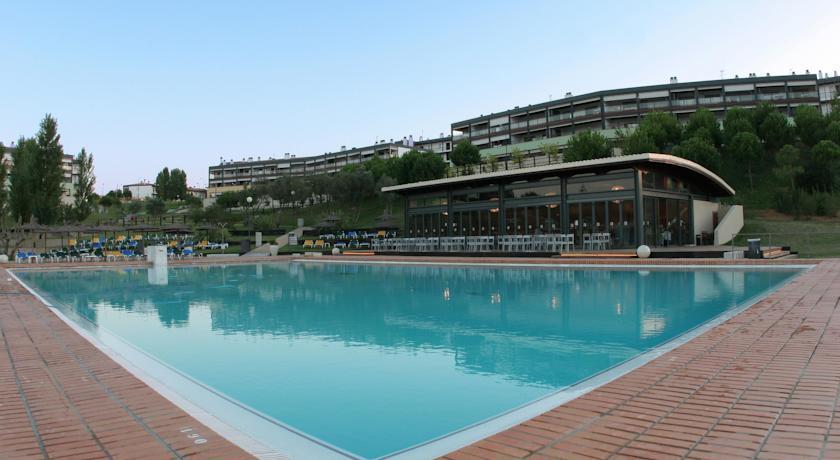 Apartamento T1 Em Lagos Com Piscina E Garagem Exterior photo